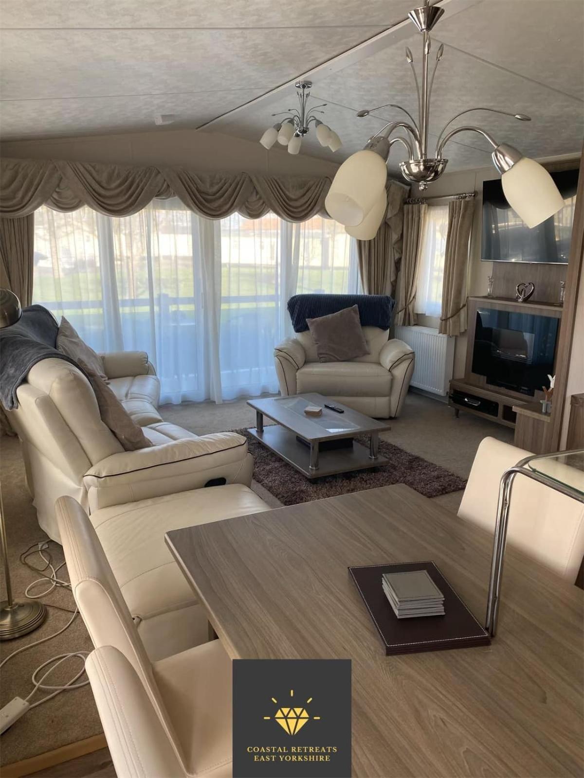2 Bed, 2 Bath Lodge Style Caravan With Hot Tub & Private Garden At Patrington Haven Leisure Park Εξωτερικό φωτογραφία